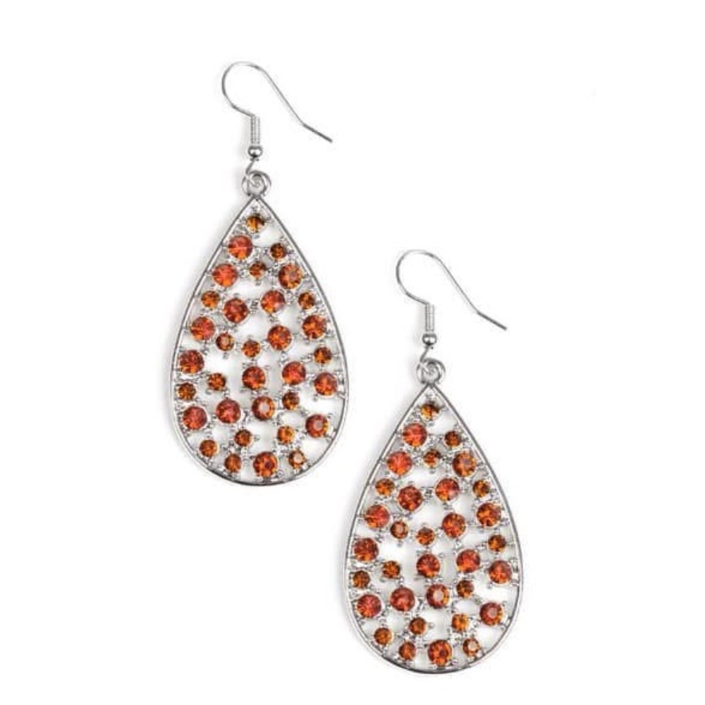 Silver teardrop earrings with brown shimmering stones